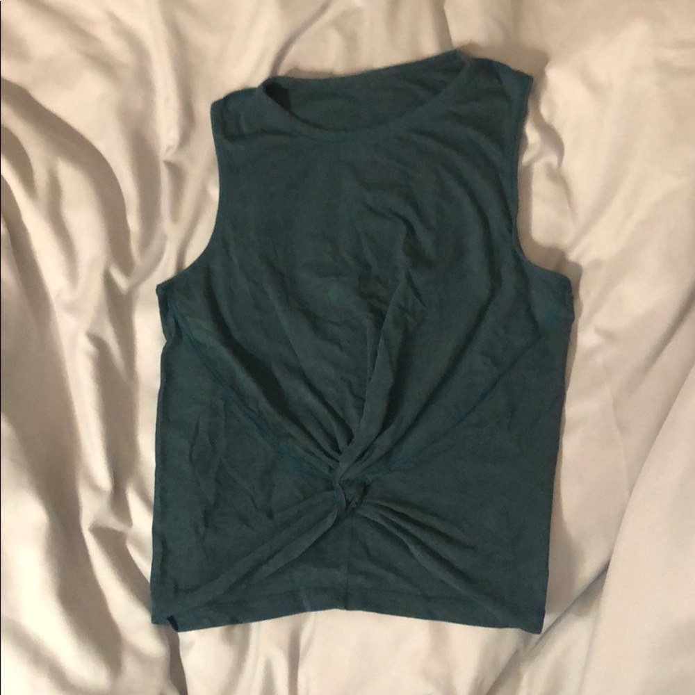 Lululemon twist crop top (size 4)